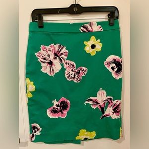 J. Crew Floral Pattern The Pencil Skirt size 4